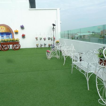 A+ Boutique Hotel Sekinchan Exterior photo