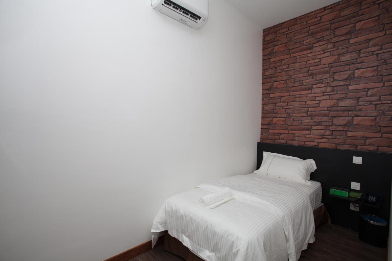 A+ Boutique Hotel Sekinchan Exterior photo